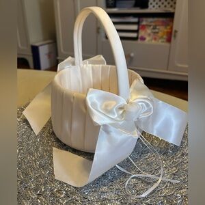 Elegant White Satin Bow Flower girl basket